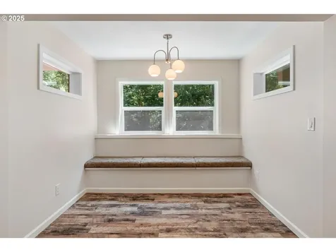 8714 SW 49th Avenue Portland OR 97219