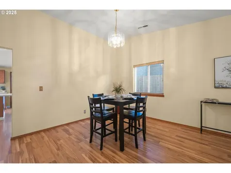 16215 NE 13th Street Vancouver WA 98684