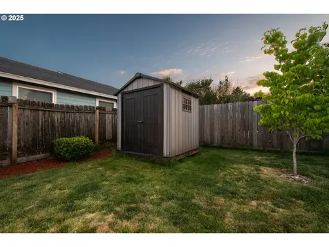 16215 NE 13th Street Vancouver WA 98684