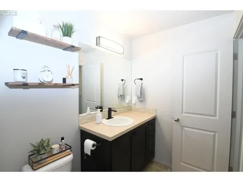 11501 NE 125th Avenue Vancouver WA 98682