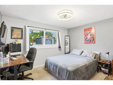 748 SW Willowbrook Avenue Gresham OR 97080