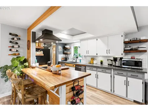 748 SW Willowbrook Avenue Gresham OR 97080