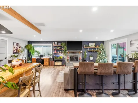 748 SW Willowbrook Avenue Gresham OR 97080