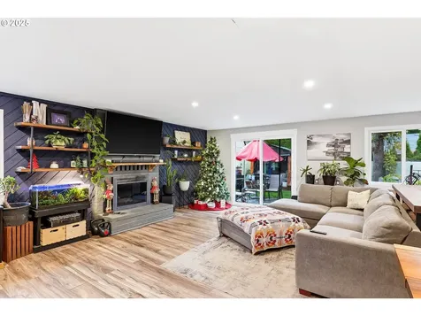 748 SW Willowbrook Avenue Gresham OR 97080
