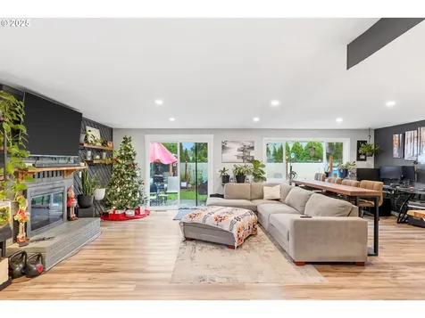 748 SW Willowbrook Avenue Gresham OR 97080