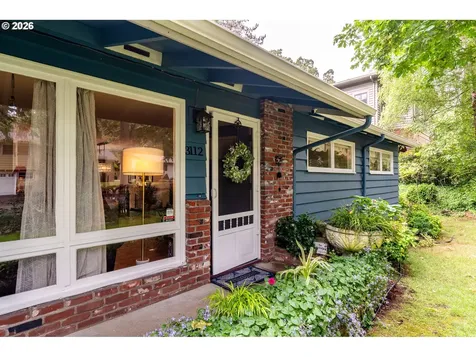 3112 Upper Drive Lake Oswego OR 97035