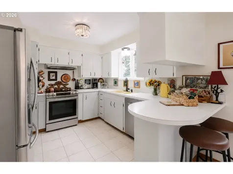 3112 Upper Drive Lake Oswego OR 97035