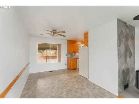411 Woodland Drive Winston OR 97496