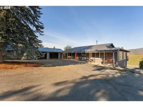 411 Woodland Drive Winston OR 97496