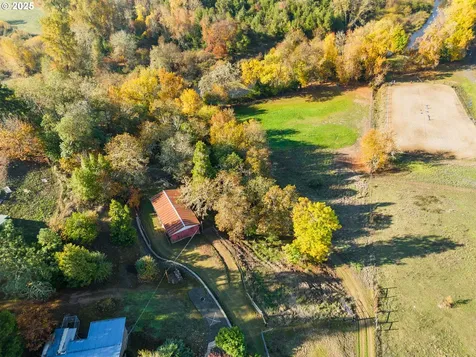 411 Woodland Drive Winston OR 97496