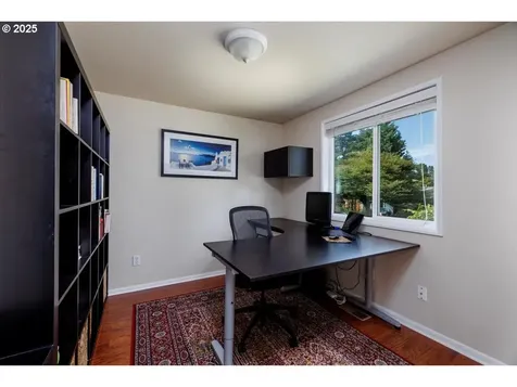 4905 NW Kahneeta Court Portland OR 97229
