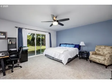 4905 NW Kahneeta Court Portland OR 97229