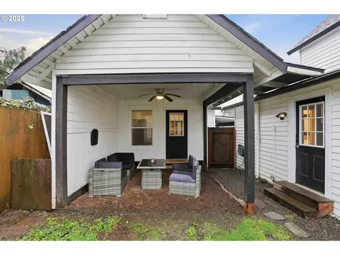 820 Barclay Hills Drive Oregon City OR 97045