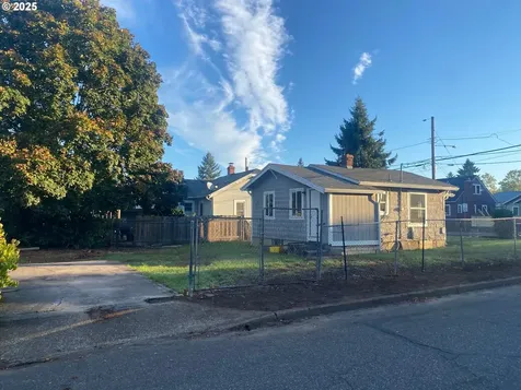 3727 SE 86th Avenue Portland OR 97266
