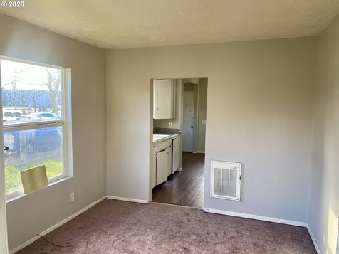 3727 SE 86th Avenue Portland OR 97266