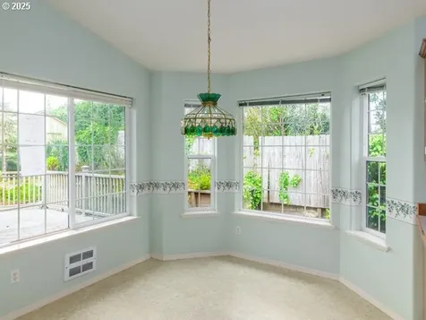 932 Seagate Avenue Coos Bay OR 97420