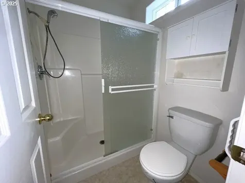 932 Seagate Avenue Coos Bay OR 97420