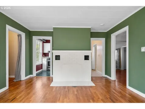 119 Wesley (605 Miller) Street Silverton OR 97381