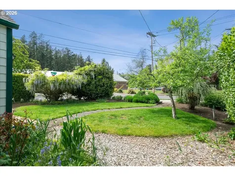 119 Wesley (605 Miller) Street Silverton OR 97381