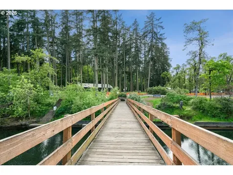119 Wesley (605 Miller) Street Silverton OR 97381