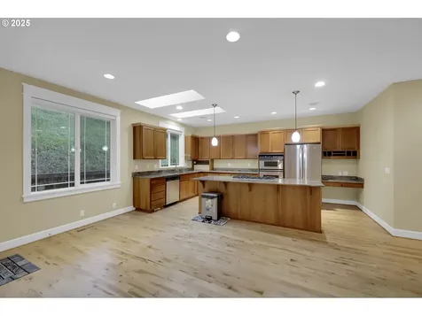 3085 Summit Sky Boulevard Eugene OR 97405