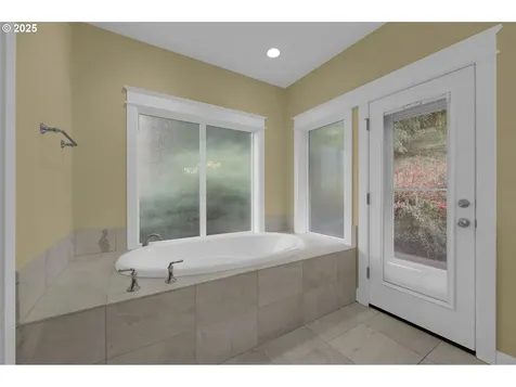 3085 Summit Sky Boulevard Eugene OR 97405
