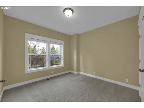 3085 Summit Sky Boulevard Eugene OR 97405