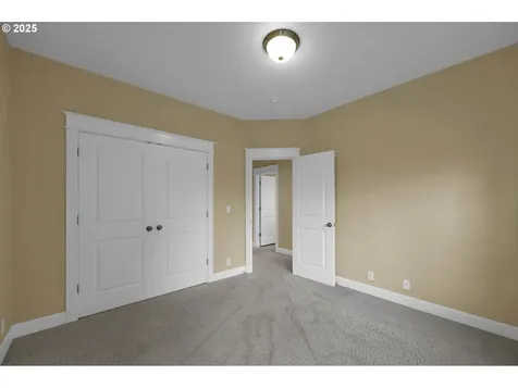 3085 Summit Sky Boulevard Eugene OR 97405