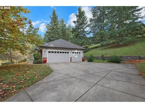 3085 Summit Sky Boulevard Eugene OR 97405