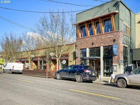 1414 SE Lambert Street Portland OR 97202