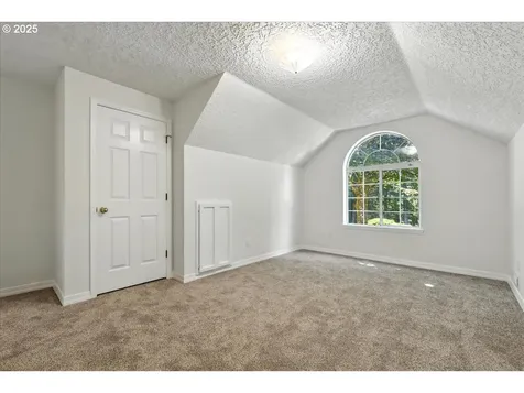 4514 NE 135th Street Vancouver WA 98686