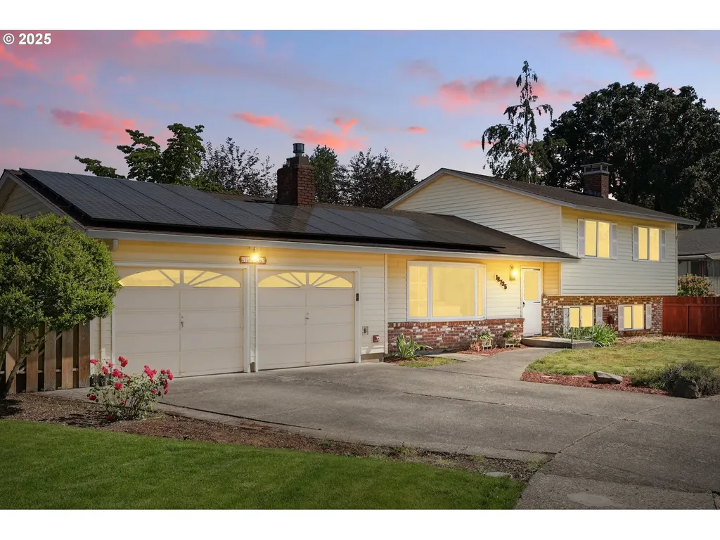 18735 NE Wasco Court Portland OR 97230