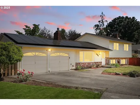18735 NE Wasco Court Portland OR 97230