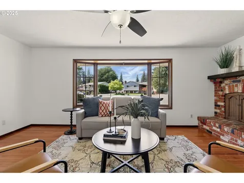 18735 NE Wasco Court Portland OR 97230