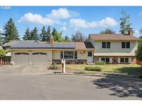 18735 NE Wasco Court Portland OR 97230