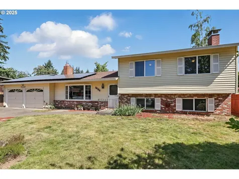 18735 NE Wasco Court Portland OR 97230