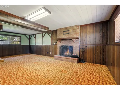 18735 NE Wasco Court Portland OR 97230
