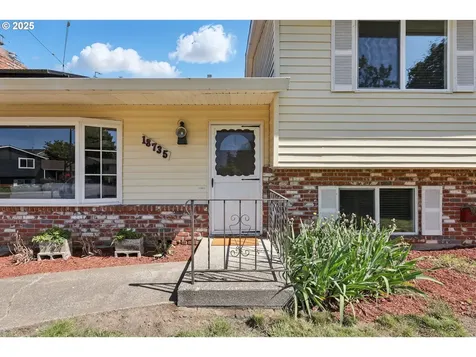 18735 NE Wasco Court Portland OR 97230