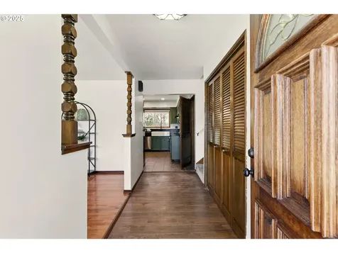 18735 NE Wasco Court Portland OR 97230