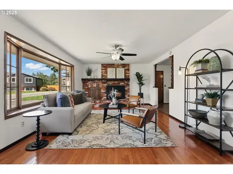 18735 NE Wasco Court Portland OR 97230