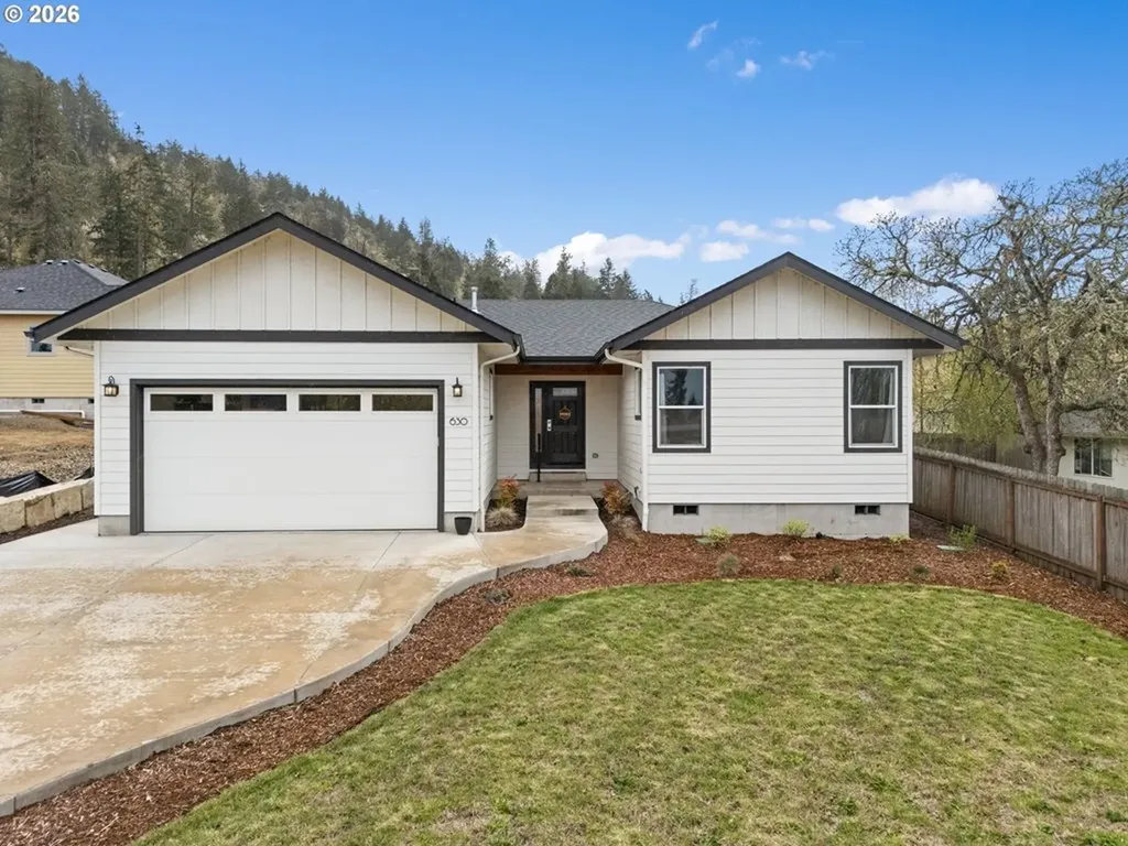 630 S 10th Street Creswell OR 97426
