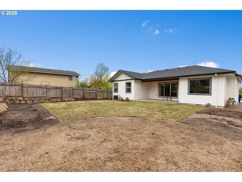 630 S 10th Street Creswell OR 97426