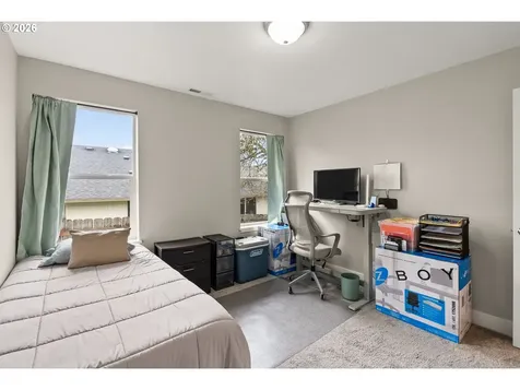 630 S 10th Street Creswell OR 97426