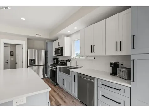 630 S 10th Street Creswell OR 97426