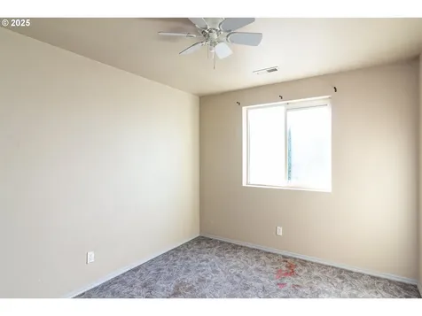 2464 Blue Jay Street Umatilla OR 97882