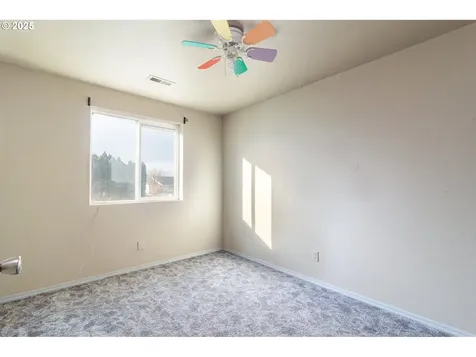 2464 Blue Jay Street Umatilla OR 97882
