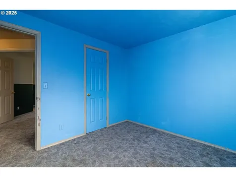 2464 Blue Jay Street Umatilla OR 97882