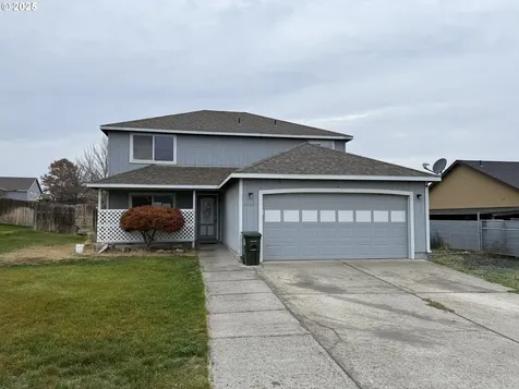 2464 Blue Jay Street Umatilla OR 97882