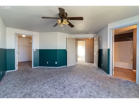 2464 Blue Jay Street Umatilla OR 97882