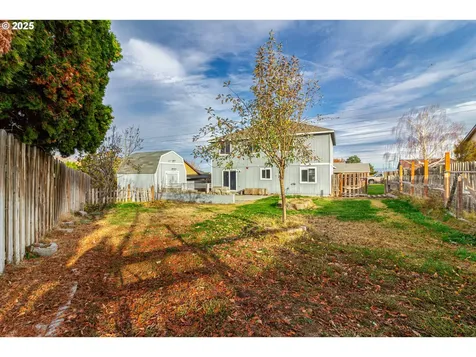 2464 Blue Jay Street Umatilla OR 97882